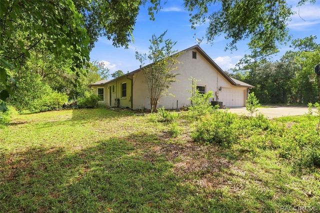 11 Lidflower Court, Homosassa, FL 34446
