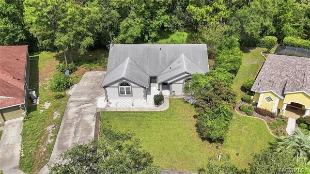 11 Lidflower Court, Homosassa, FL 34446