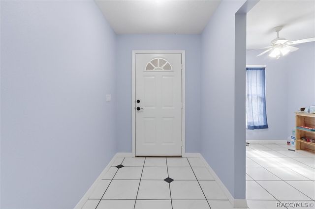 11 Lidflower Court, Homosassa, FL 34446