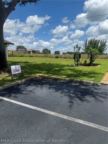 14 Charlton Drive, Lake Placid, FL 33852