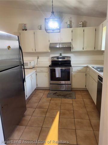 14 Charlton Drive, Lake Placid, FL 33852