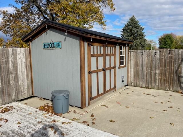 232 Lyn Brook Drive, Coldwater, MI 49036