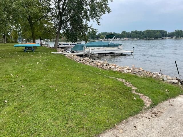 232 Lyn Brook Drive, Coldwater, MI 49036