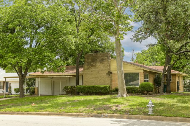 4825 Trail Lake Drive, Fort Worth, TX 76133
