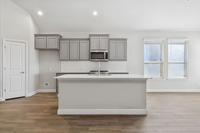 525 Big Horn Pass, Denton, TX 76210