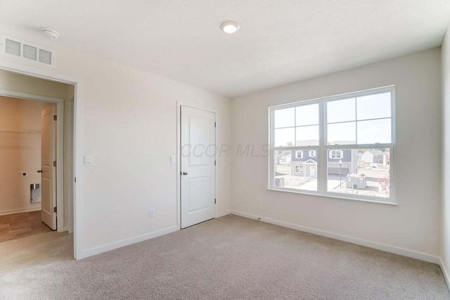 852 Sunny Vale Drive, Delaware, OH 43015