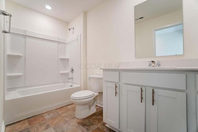 852 Sunny Vale Drive, Delaware, OH 43015