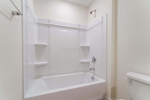 852 Sunny Vale Drive, Delaware, OH 43015