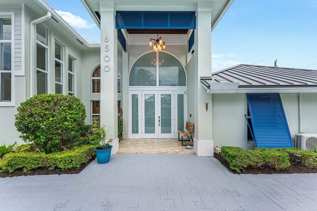 6500 NE 7th Avenue, Boca Raton, FL 33487