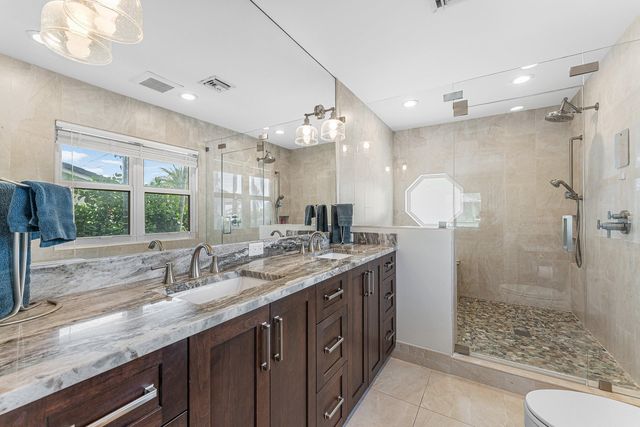 6500 NE 7th Avenue, Boca Raton, FL 33487