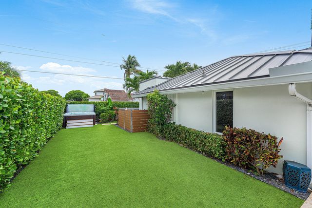 6500 NE 7th Avenue, Boca Raton, FL 33487