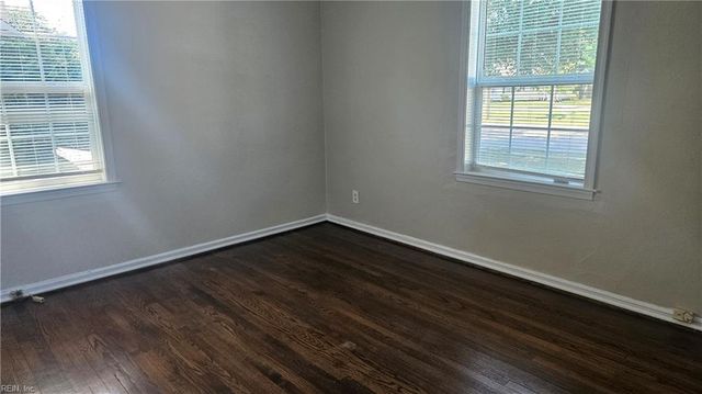 615 W Little Creek RD, Norfolk, VA 23505
