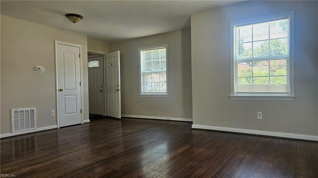 615 W Little Creek RD, Norfolk, VA 23505