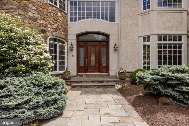 1049 MCKEAN RD, Ambler, PA 19002