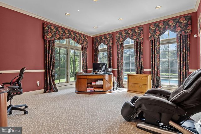 1049 MCKEAN RD, Ambler, PA 19002