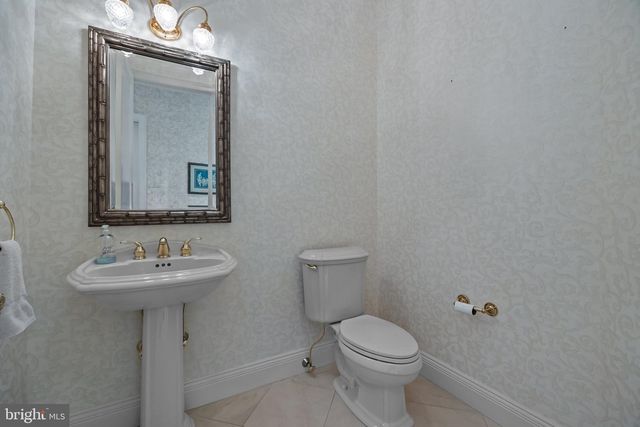 1049 MCKEAN RD, Ambler, PA 19002