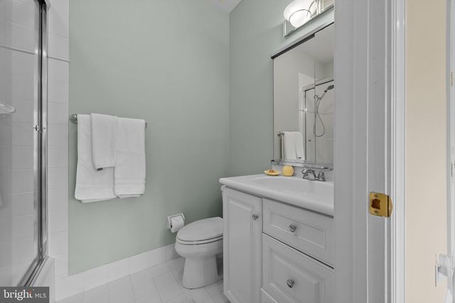 1049 MCKEAN RD, Ambler, PA 19002