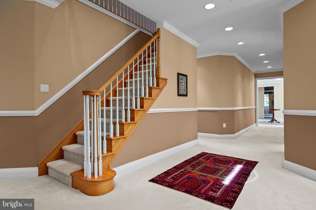 1049 MCKEAN RD, Ambler, PA 19002