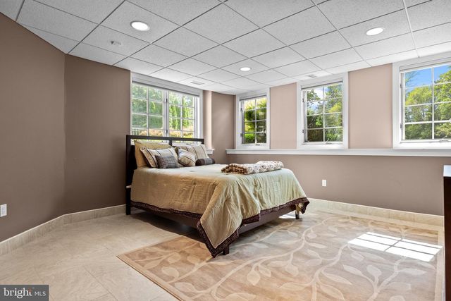 1049 MCKEAN RD, Ambler, PA 19002