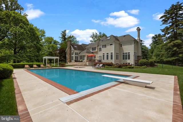 1049 MCKEAN RD, Ambler, PA 19002