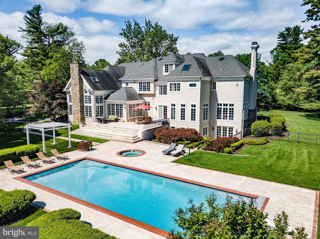 1049 MCKEAN RD, Ambler, PA 19002