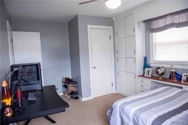 28 Fernwood Avenue, West Seneca, NY 14206