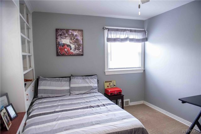 28 Fernwood Avenue, West Seneca, NY 14206