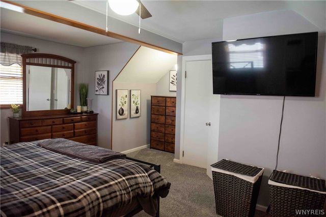 28 Fernwood Avenue, West Seneca, NY 14206