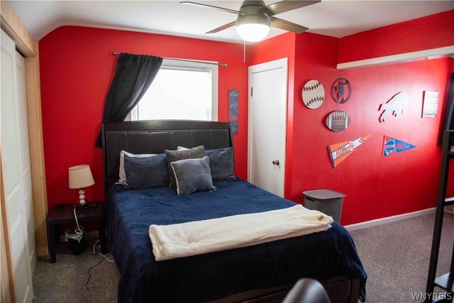 28 Fernwood Avenue, West Seneca, NY 14206