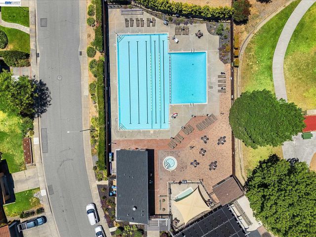 5736 Medallion Ct, Castro Valley, CA 94552