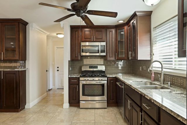 1921 Sherwood Ave, Modesto, CA 95350