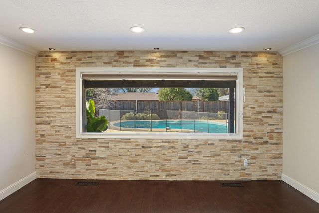 1921 Sherwood Ave, Modesto, CA 95350