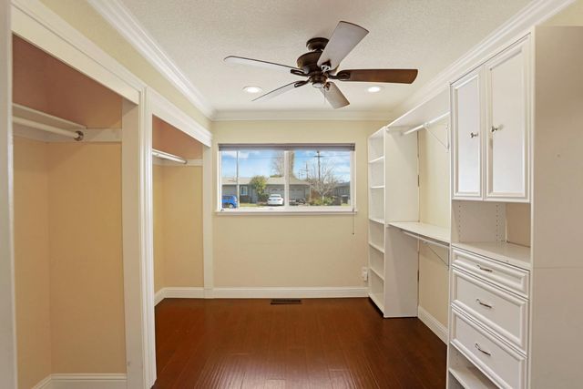 1921 Sherwood Ave, Modesto, CA 95350