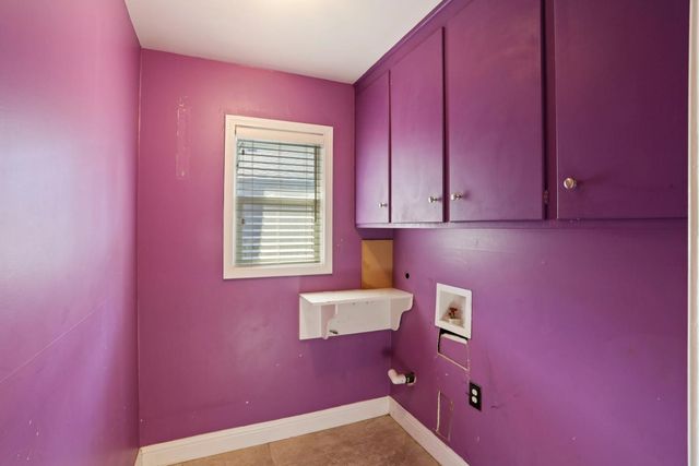 1921 Sherwood Ave, Modesto, CA 95350