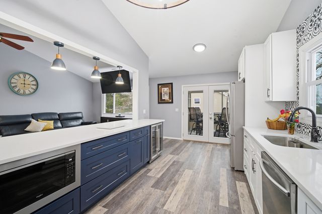 1032 Oak Tree Trail, Lake Villa, IL 60046