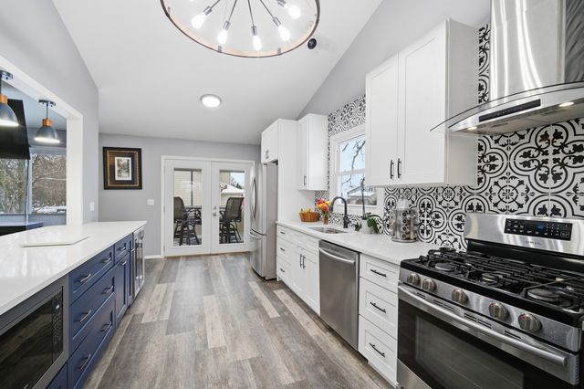 1032 Oak Tree Trail, Lake Villa, IL 60046