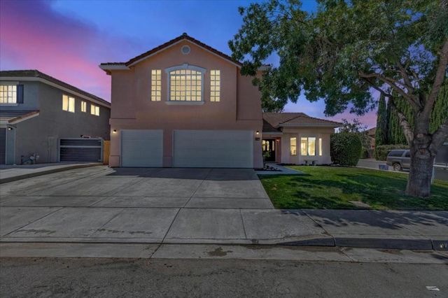 2161 Teakwood Court, Hollister, CA 95023