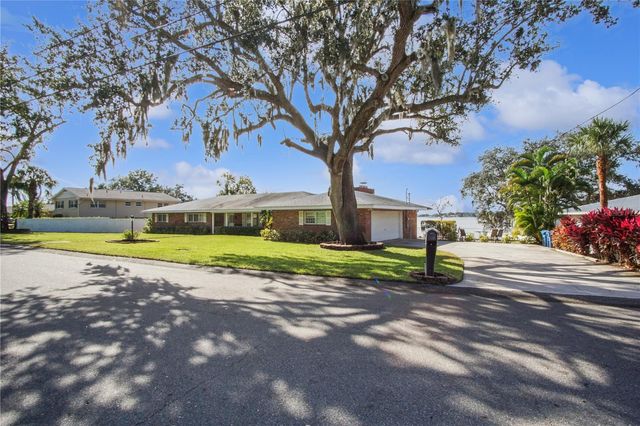 3200 LAKE BREEZE DRIVE, Haines City, FL 33844