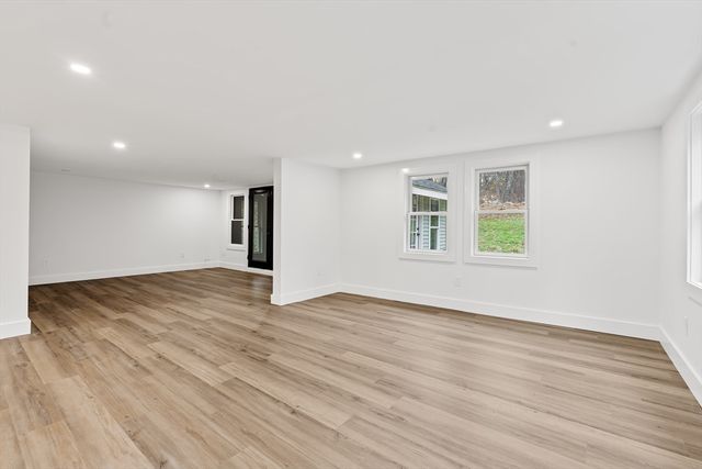 322 River, Andover, MA 01810