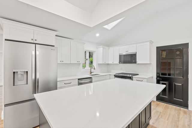 322 River, Andover, MA 01810