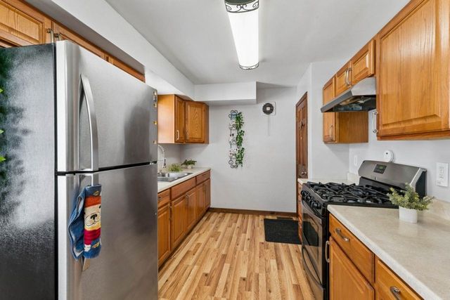 1802 Greenbrook Lane, Flint, MI 48507