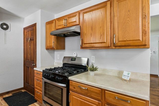 1802 Greenbrook Lane, Flint, MI 48507