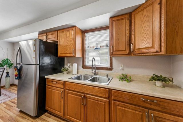 1802 Greenbrook Lane, Flint, MI 48507