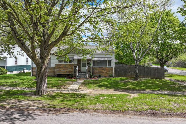 1802 Greenbrook Lane, Flint, MI 48507