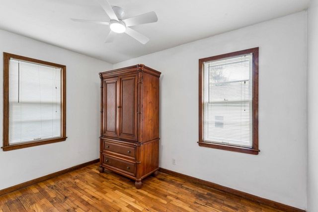 1802 Greenbrook Lane, Flint, MI 48507