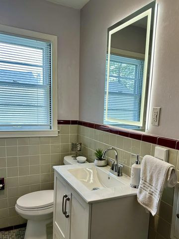 1802 Greenbrook Lane, Flint, MI 48507