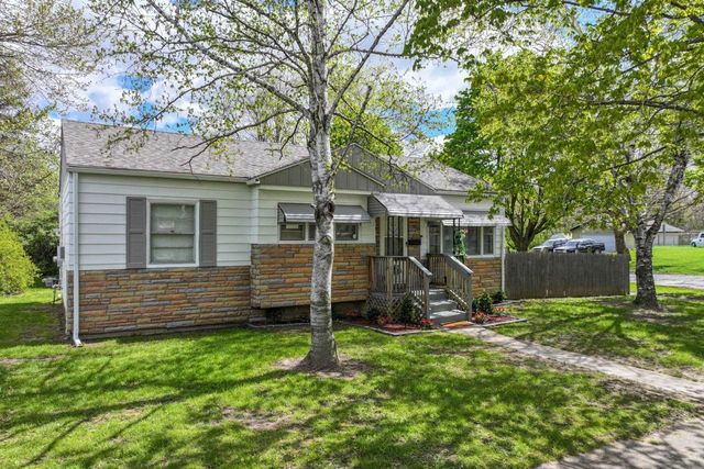 1802 Greenbrook Lane, Flint, MI 48507