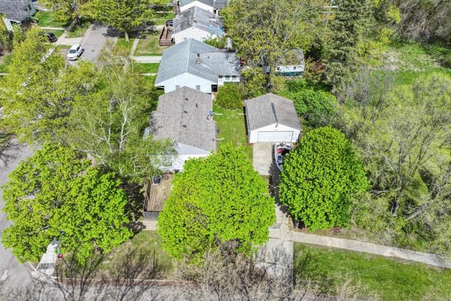 1802 Greenbrook Lane, Flint, MI 48507