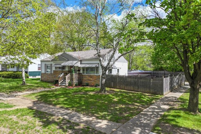 1802 Greenbrook Lane, Flint, MI 48507