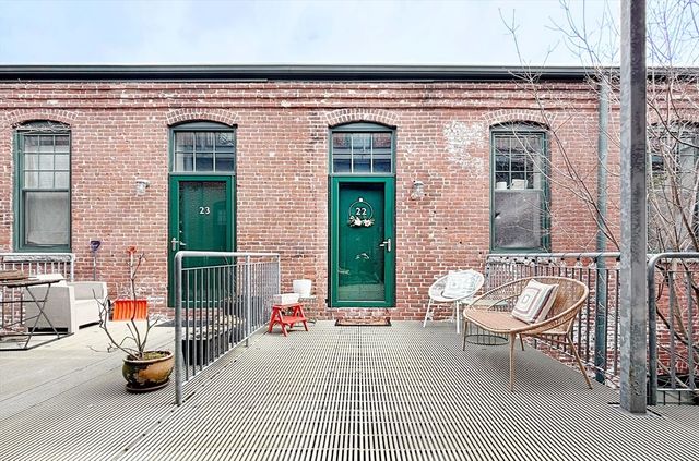 60 Dudley St 22, Chelsea, MA 02151